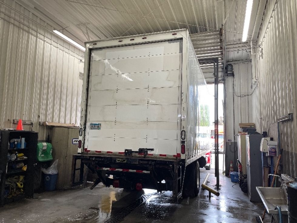 Medium Duty Box Truck-Light and Medium Duty Trucks-Kenworth-2017-T270-Wilsonville-OR-299,776\n\t\tmiles-$ 33,750 - Image 7