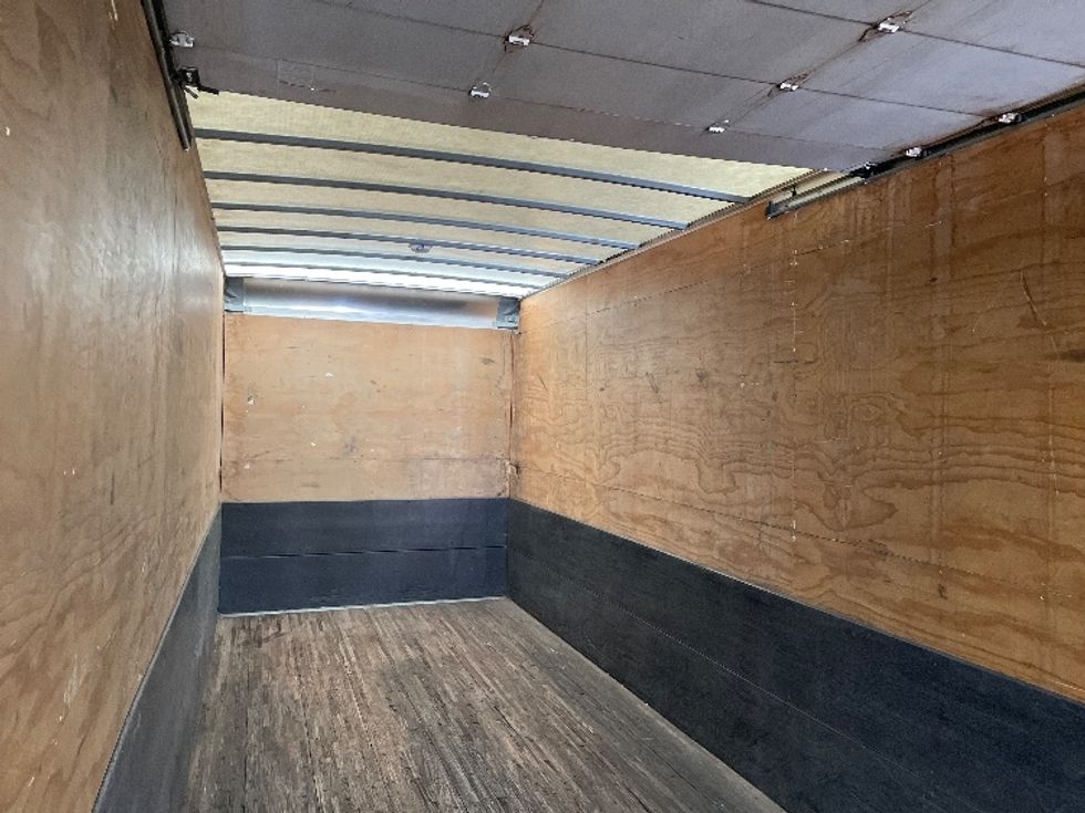 Medium Duty Box Truck-Light and Medium Duty Trucks-Kenworth-2017-T270-Wilsonville-OR-299,776\n\t\tmiles-$ 33,750 - Image 9