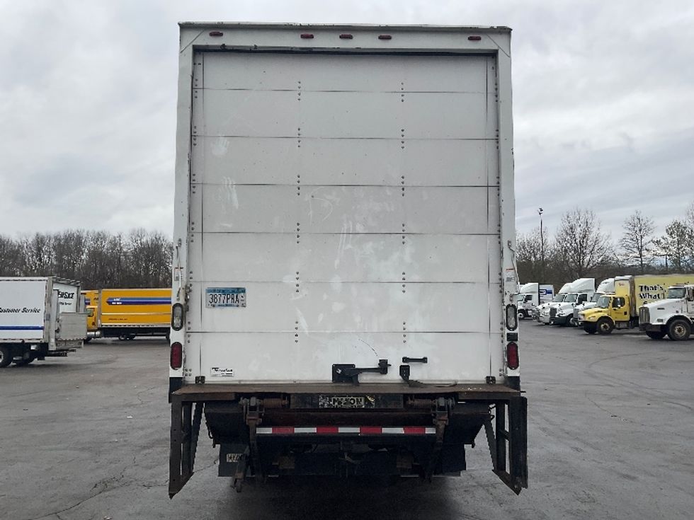 2017 Kenworth T370 Medium Duty Box Truck