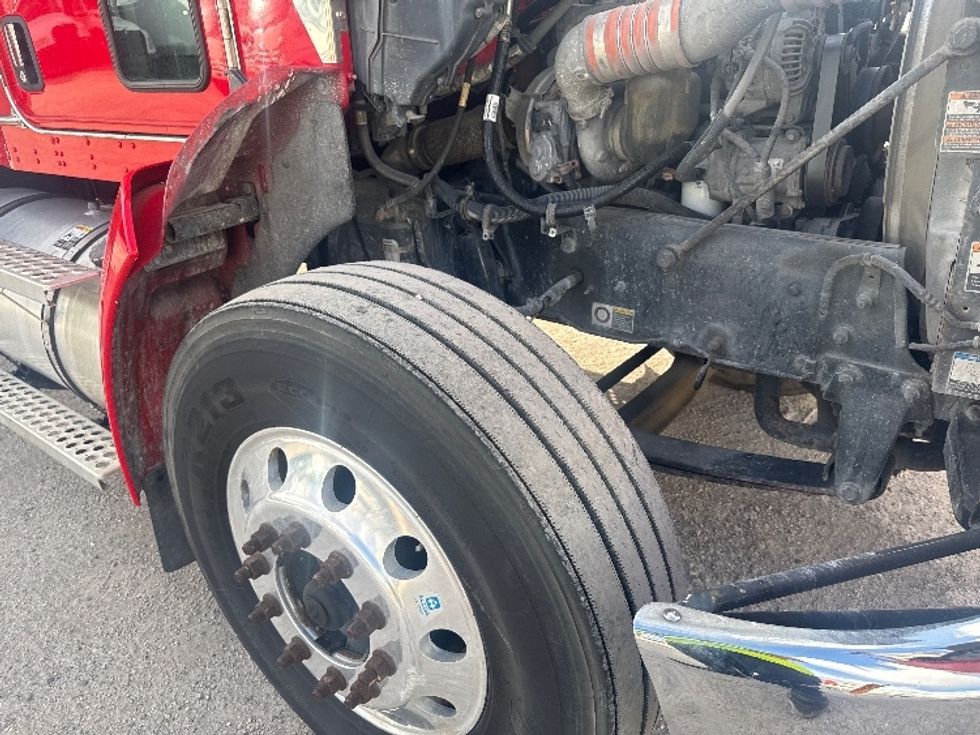 Medium Duty Box Truck-Light and Medium Duty Trucks-Kenworth-2017-T370-Miami-FL-265,337\n\t\tmiles-$ 37,750 - Image 26