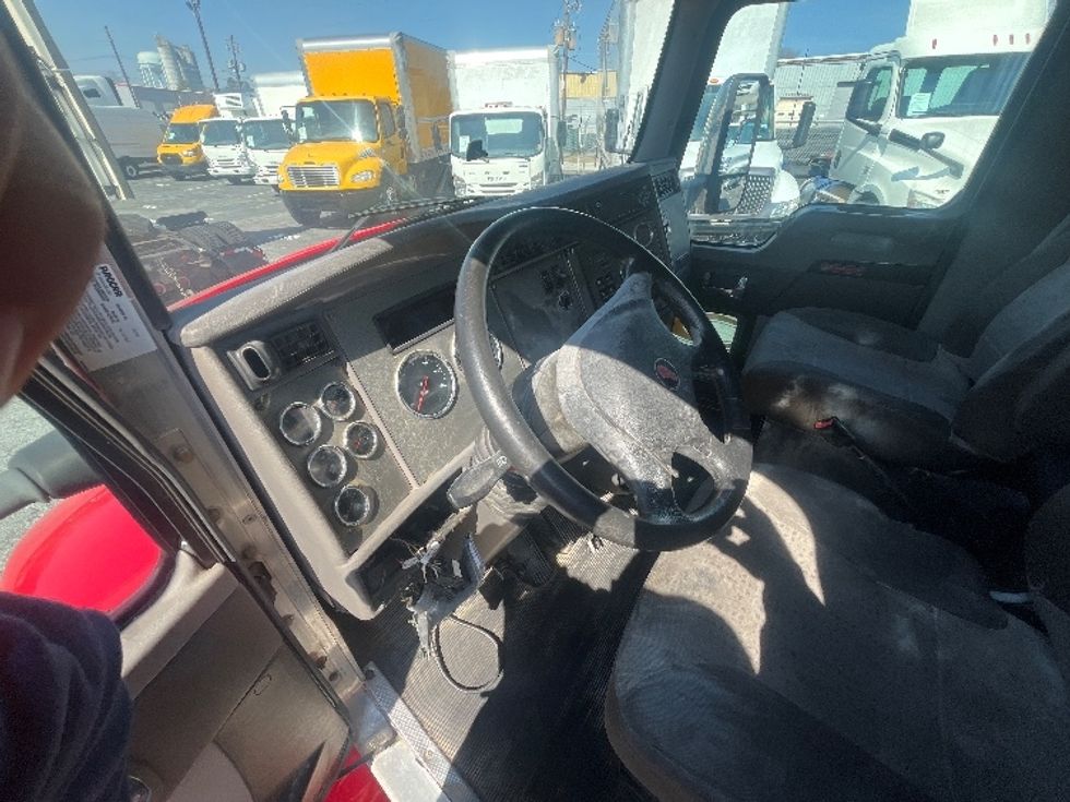 Medium Duty Box Truck-Light and Medium Duty Trucks-Kenworth-2018-T270-Forest Park-GA-224,259\n\t\tmiles-$ 18,000 - Image 16