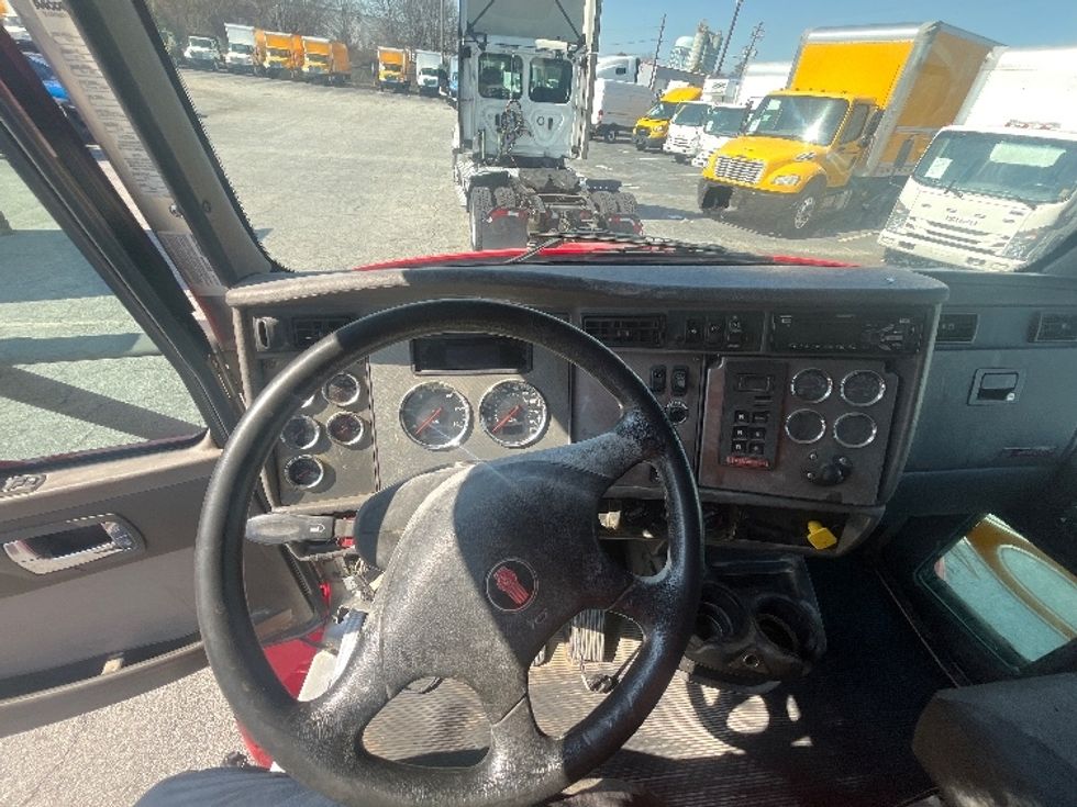 Medium Duty Box Truck-Light and Medium Duty Trucks-Kenworth-2018-T270-Forest Park-GA-224,259\n\t\tmiles-$ 18,000 - Image 17