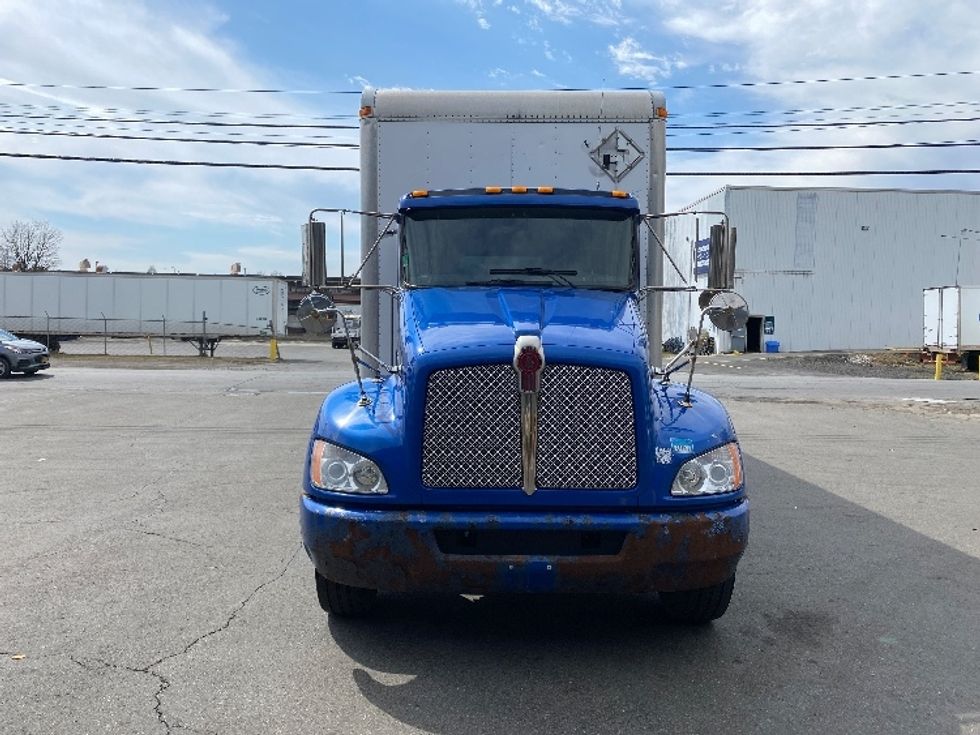 Medium Duty Box Truck-Light and Medium Duty Trucks-Kenworth-2018-T370-Coxsackie-NY-200,141\n\t\tmiles-$ 41,750 - Image 2