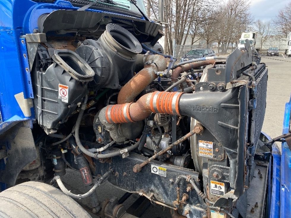 Medium Duty Box Truck-Light and Medium Duty Trucks-Kenworth-2018-T370-Coxsackie-NY-200,141\n\t\tmiles-$ 41,750 - Image 24