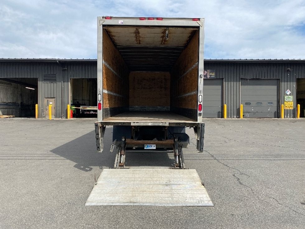 Medium Duty Box Truck-Light and Medium Duty Trucks-Kenworth-2018-T370-Coxsackie-NY-200,141\n\t\tmiles-$ 41,750 - Image 9