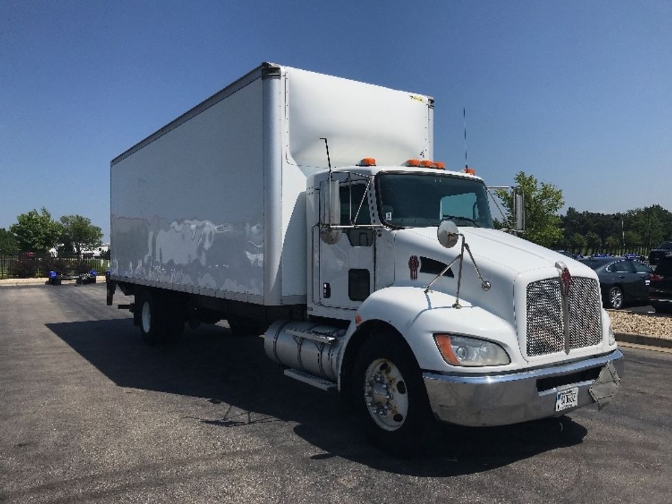 Medium Duty Box Truck-Light and Medium Duty Trucks-Kenworth-2018-T370-Windsor-WI-322,870\n\t\tmiles-$ 31,000 - Image 1