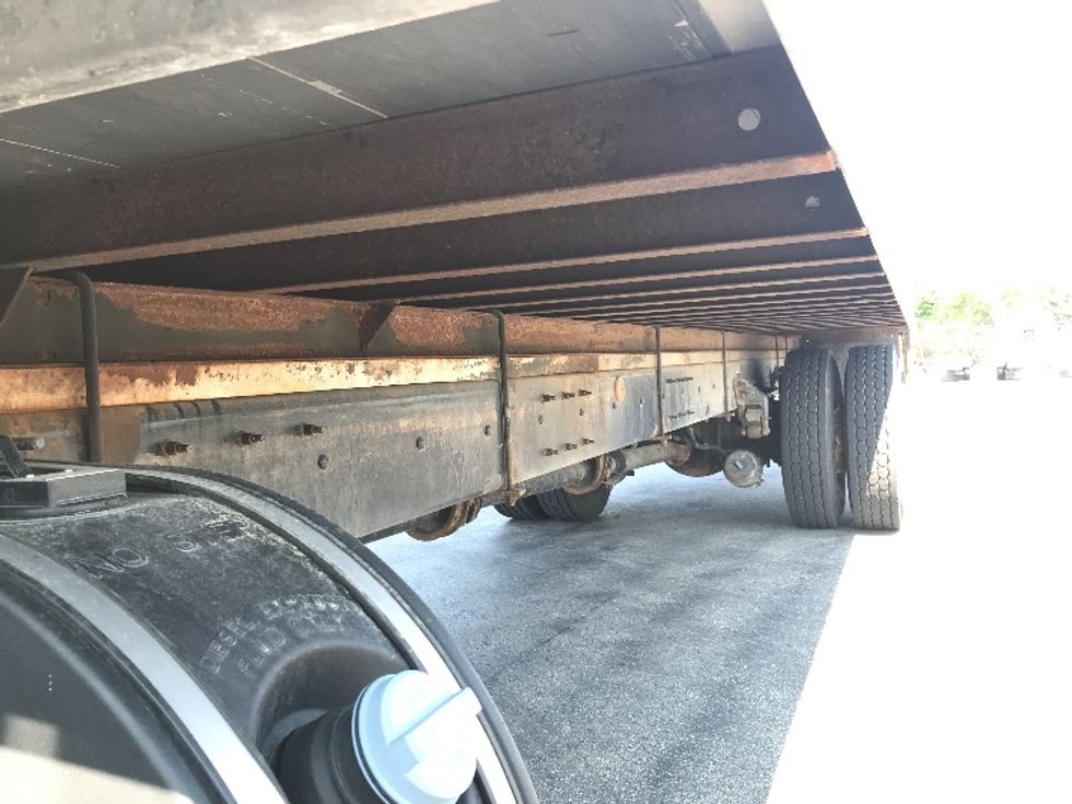 Medium Duty Box Truck-Light and Medium Duty Trucks-Kenworth-2018-T370-Windsor-WI-322,870\n\t\tmiles-$ 31,000 - Image 5