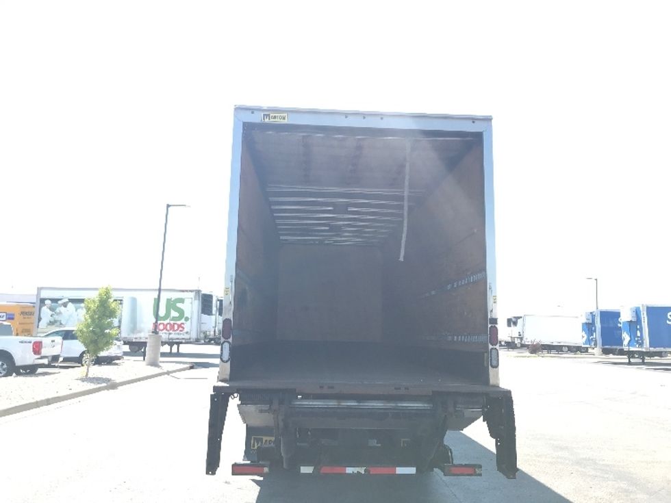 Medium Duty Box Truck-Light and Medium Duty Trucks-Kenworth-2018-T370-Windsor-WI-322,870\n\t\tmiles-$ 31,000 - Image 8