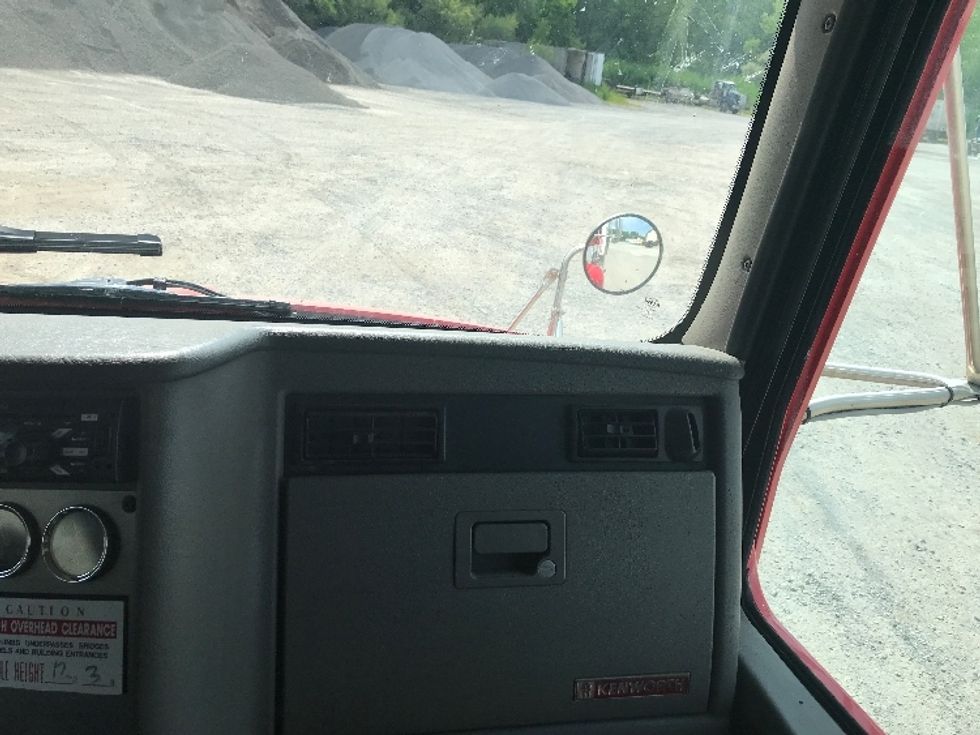 Medium Duty Box Truck-Light and Medium Duty Trucks-Kenworth-2019-T370-Albany-NY-226,979\n\t\tmiles-$ 32,750 - Image 21