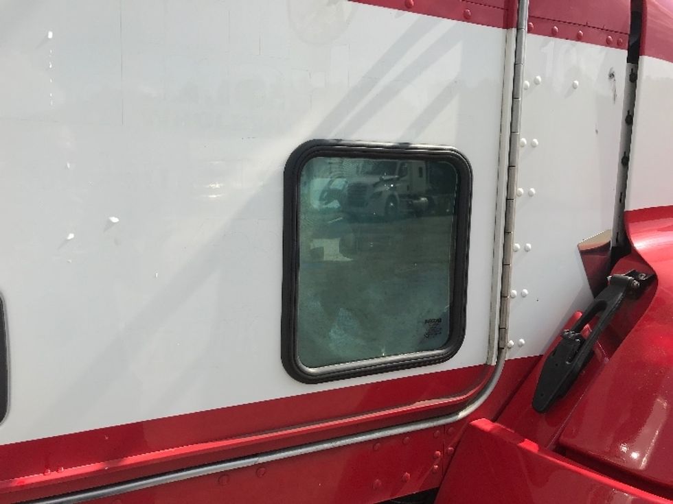 Medium Duty Box Truck-Light and Medium Duty Trucks-Kenworth-2019-T370-Albany-NY-226,979\n\t\tmiles-$ 32,750 - Image 26