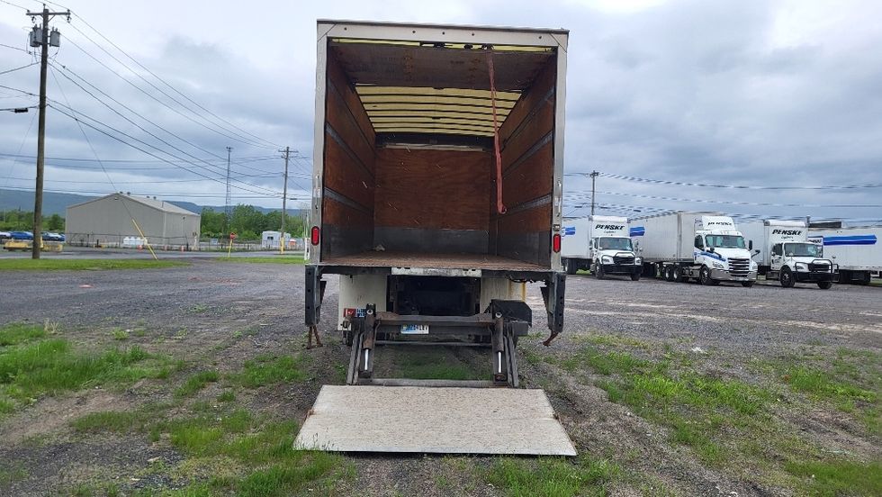 Medium Duty Box Truck-Light and Medium Duty Trucks-Kenworth-2019-T370-Guilderland Center-NY-233,759\n\t\tmiles-$ 32,000 - Image 9