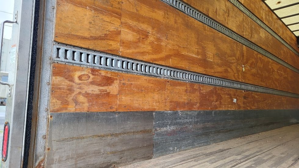 Medium Duty Box Truck-Light and Medium Duty Trucks-Kenworth-2019-T370-Guilderland Center-NY-233,759\n\t\tmiles-$ 32,000 - Image 11