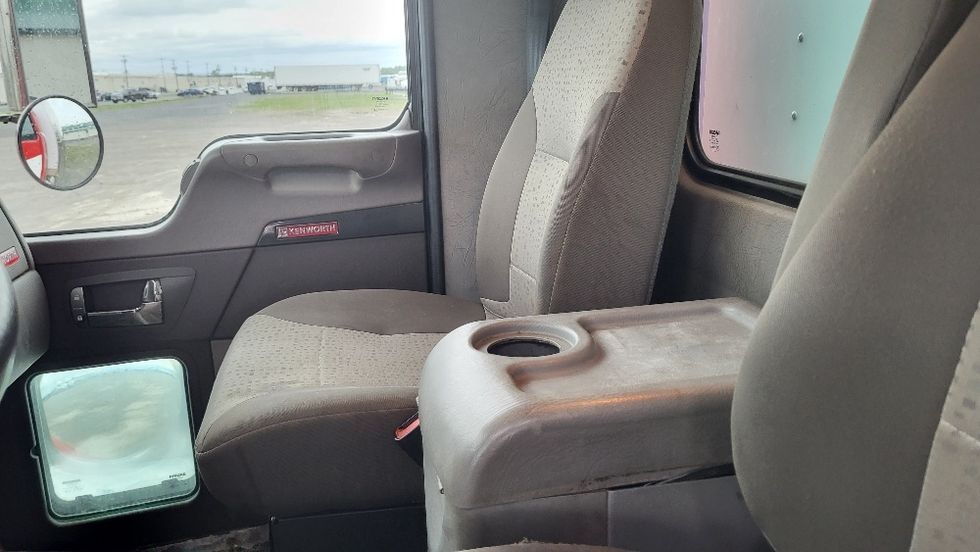 Medium Duty Box Truck-Light and Medium Duty Trucks-Kenworth-2019-T370-Guilderland Center-NY-233,759\n\t\tmiles-$ 32,000 - Image 19