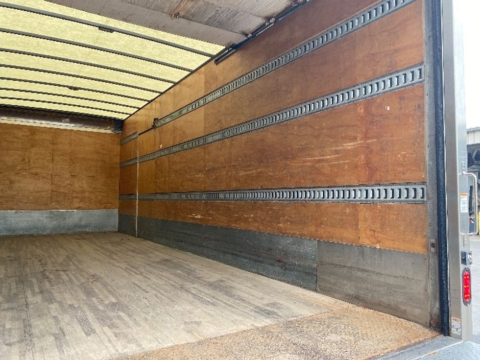 Medium Duty Box Truck-Light and Medium Duty Trucks-Kenworth-2019-T370-Liverpool-NY-207,861\n\t\tmiles-$ 37,000 - Image 12