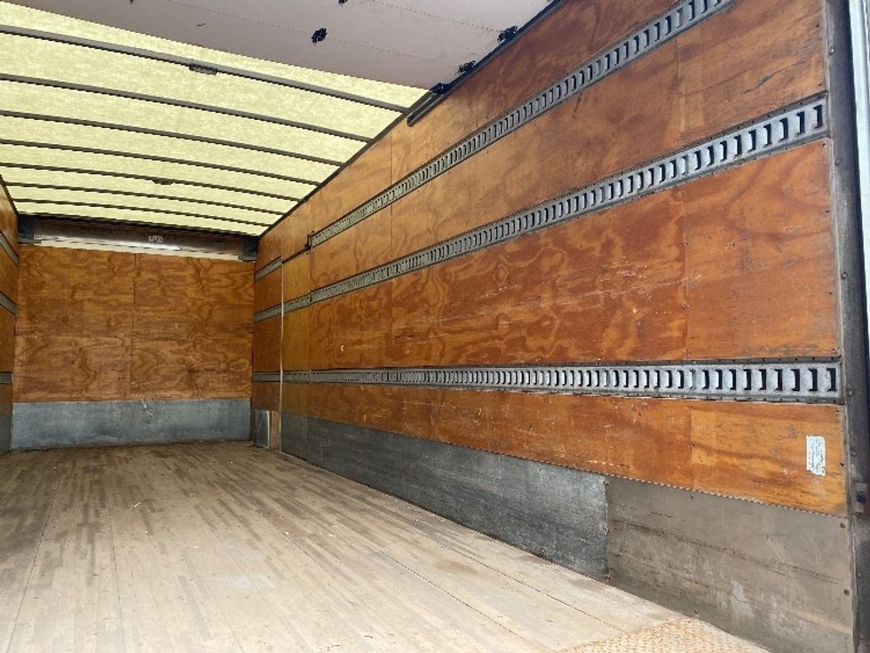 Medium Duty Box Truck-Light and Medium Duty Trucks-Kenworth-2019-T370-Liverpool-NY-237,169\n\t\tmiles-$ 34,500 - Image 12