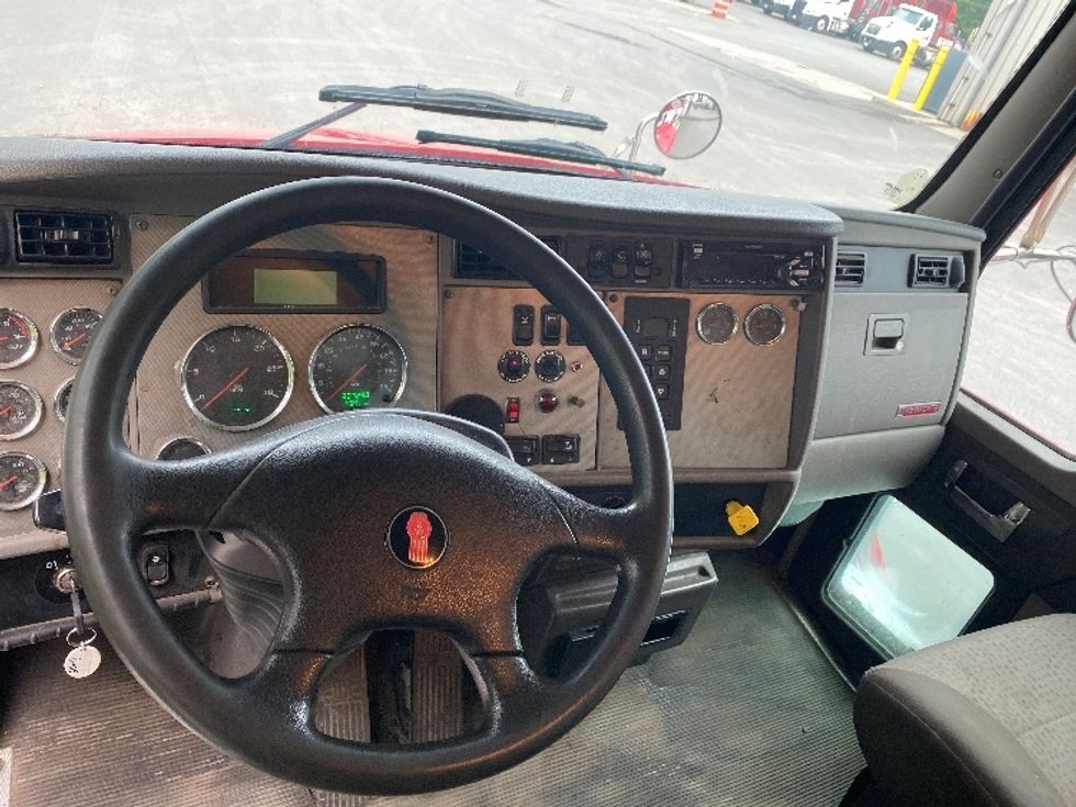 Medium Duty Box Truck-Light and Medium Duty Trucks-Kenworth-2019-T370-Liverpool-NY-237,169\n\t\tmiles-$ 34,500 - Image 18