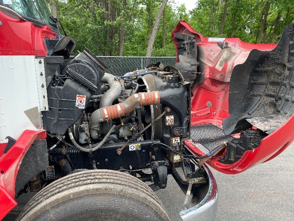 Medium Duty Box Truck-Light and Medium Duty Trucks-Kenworth-2019-T370-Liverpool-NY-237,169\n\t\tmiles-$ 34,500 - Image 23