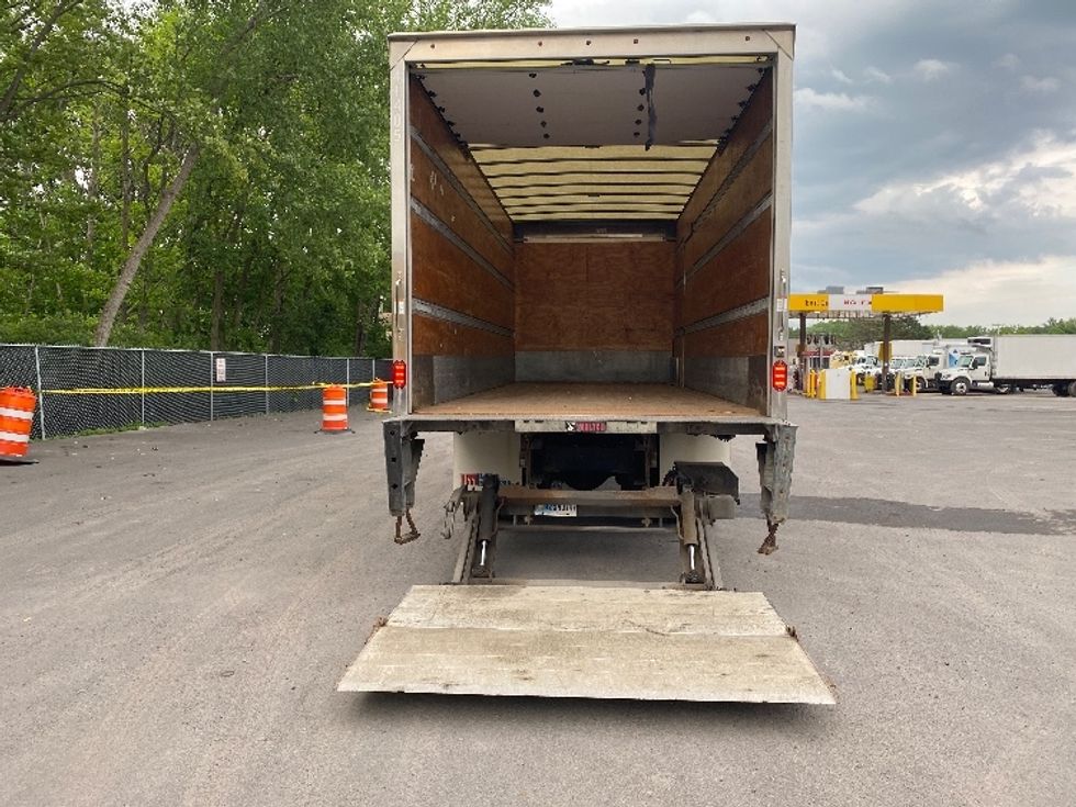 Medium Duty Box Truck-Light and Medium Duty Trucks-Kenworth-2019-T370-Liverpool-NY-237,169\n\t\tmiles-$ 34,500 - Image 9