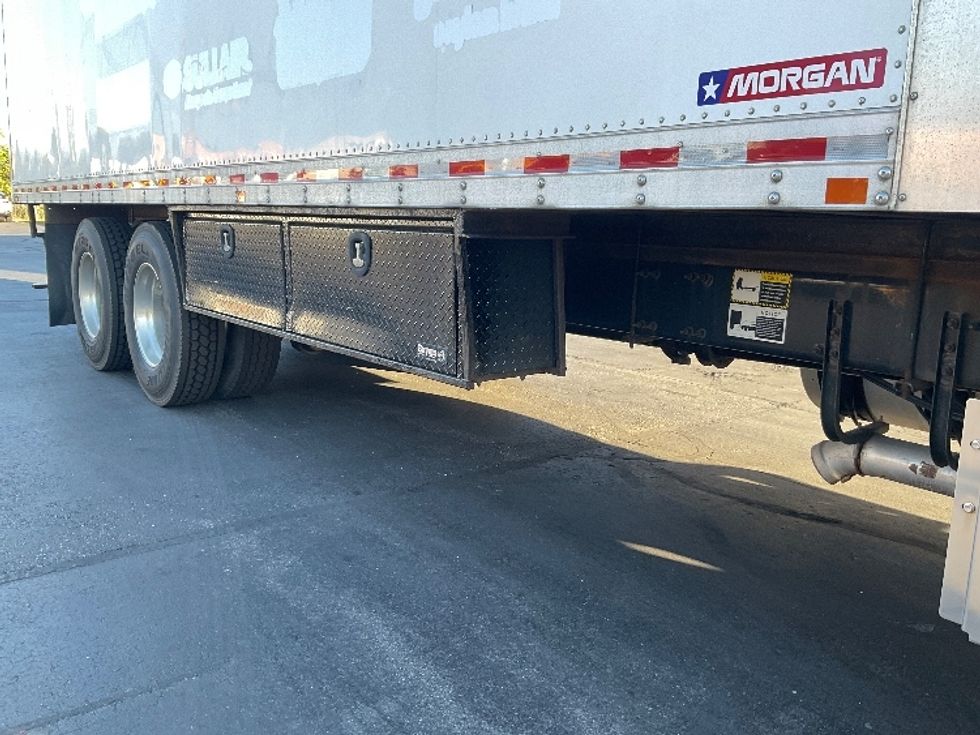 Medium Duty Box Truck-Light and Medium Duty Trucks-Mack-2018-CXU613-Milwaukee-WI-446,595\n\t\tmiles-$ 51,250 - Image 13