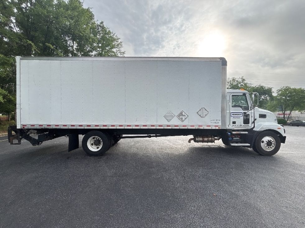 Medium Duty Box Truck-Light and Medium Duty Trucks-Mack-2021-MD6-Atlanta-GA-154,503\n\t\tmiles-$ 65,750 - Image 15