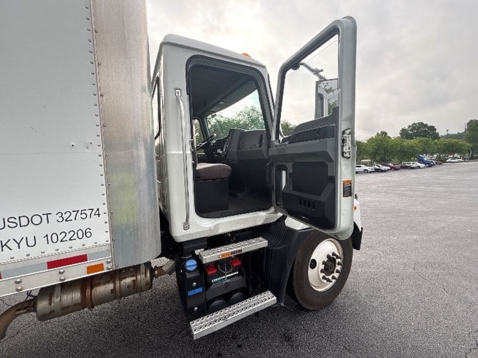 Medium Duty Box Truck-Light and Medium Duty Trucks-Mack-2021-MD6-Atlanta-GA-154,503\n\t\tmiles-$ 65,750 - Image 20