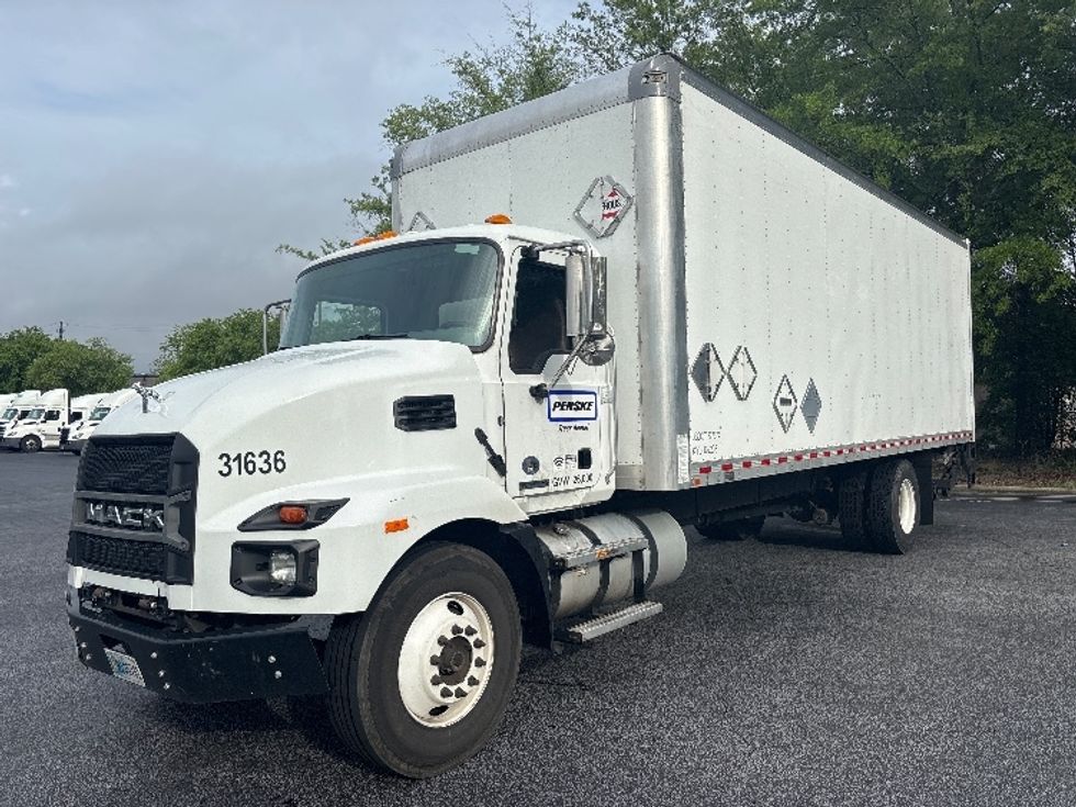 Medium Duty Box Truck-Light and Medium Duty Trucks-Mack-2021-MD6-Atlanta-GA-154,503\n\t\tmiles-$ 65,750 - Image 3