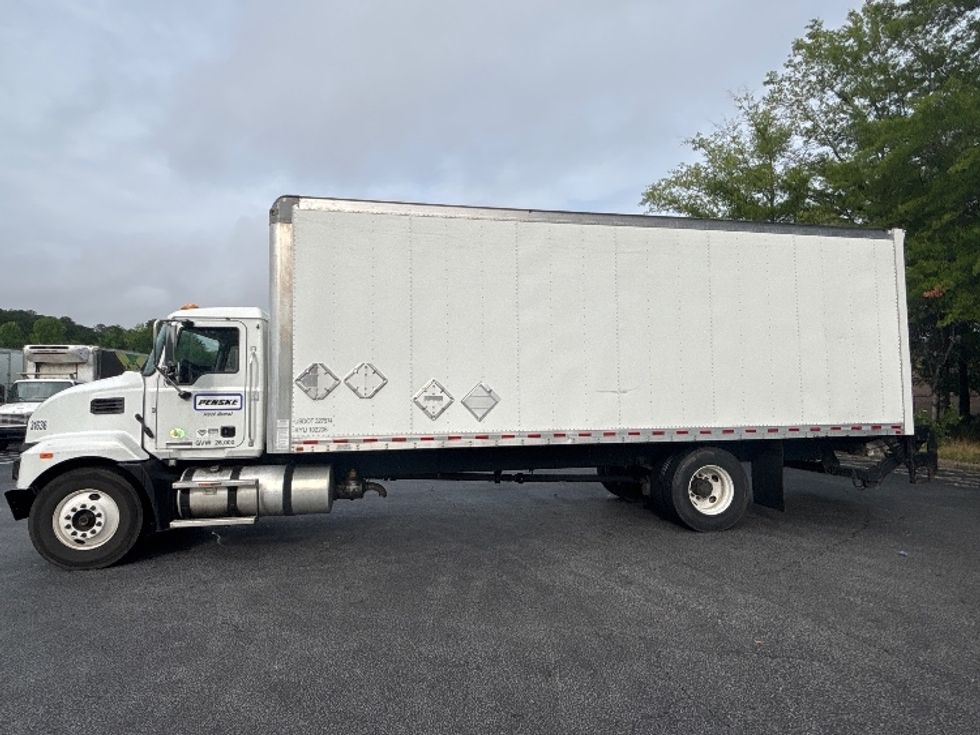 Medium Duty Box Truck-Light and Medium Duty Trucks-Mack-2021-MD6-Atlanta-GA-154,503\n\t\tmiles-$ 65,750 - Image 4