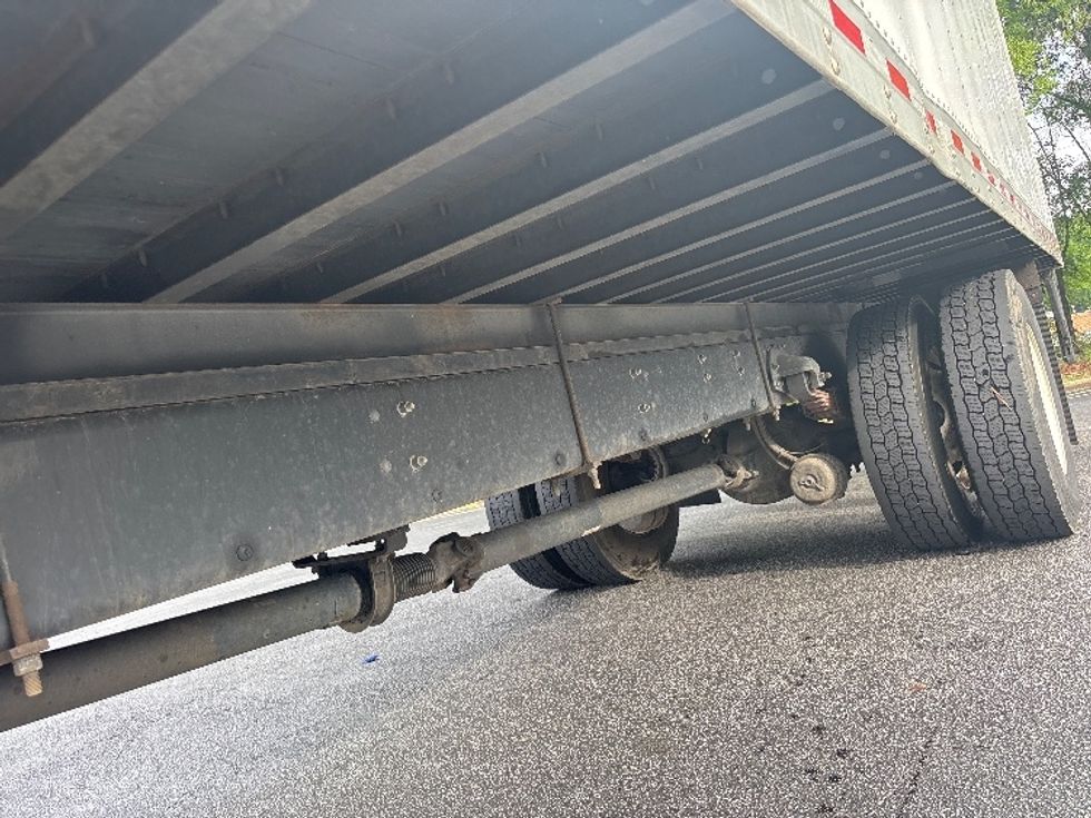 Medium Duty Box Truck-Light and Medium Duty Trucks-Mack-2021-MD6-Atlanta-GA-154,503\n\t\tmiles-$ 65,750 - Image 5