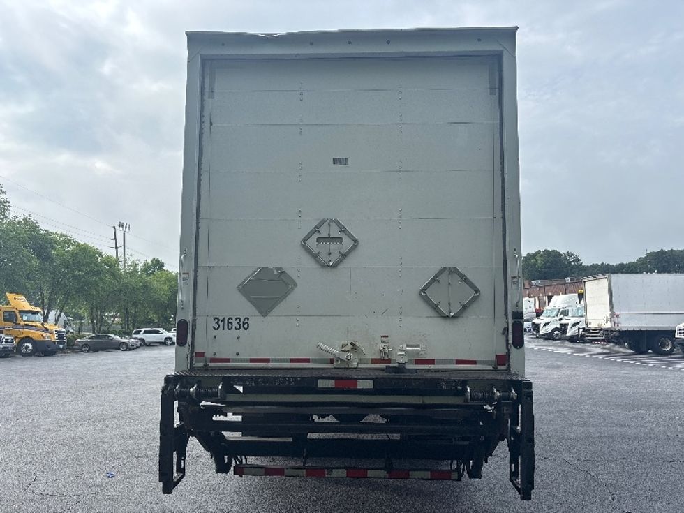Medium Duty Box Truck-Light and Medium Duty Trucks-Mack-2021-MD6-Atlanta-GA-154,503\n\t\tmiles-$ 65,750 - Image 7