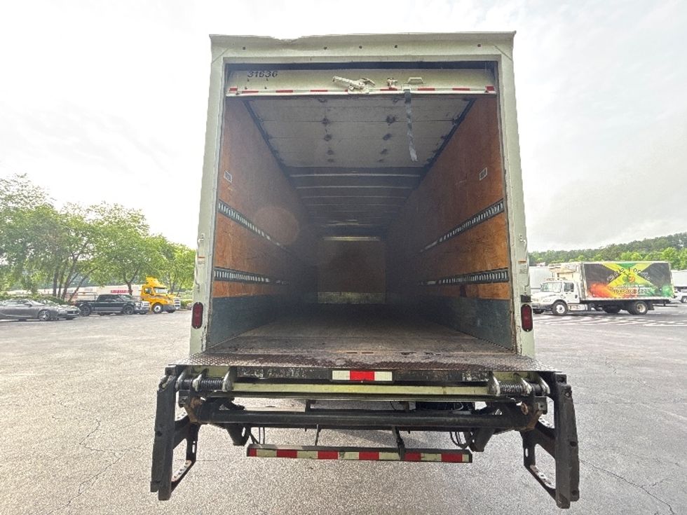 Medium Duty Box Truck-Light and Medium Duty Trucks-Mack-2021-MD6-Atlanta-GA-154,503\n\t\tmiles-$ 65,750 - Image 8