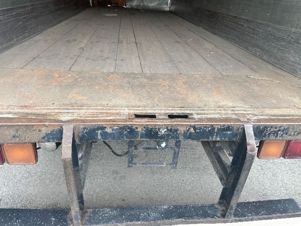 Medium Duty Box Truck-Light and Medium Duty Trucks-Mitsubishi-1995-FH100-Sparks-NV-311,351\n\t\tmiles-$ 8,250 - Image 10