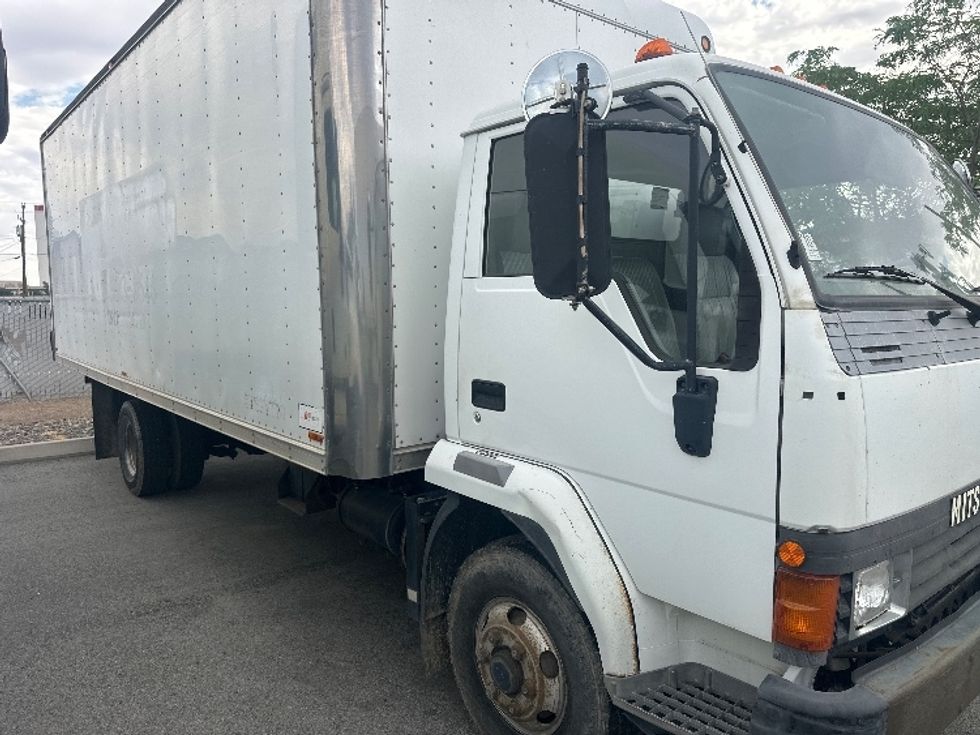 Medium Duty Box Truck-Light and Medium Duty Trucks-Mitsubishi-1995-FH100-Sparks-NV-311,351\n\t\tmiles-$ 8,250 - Image 15