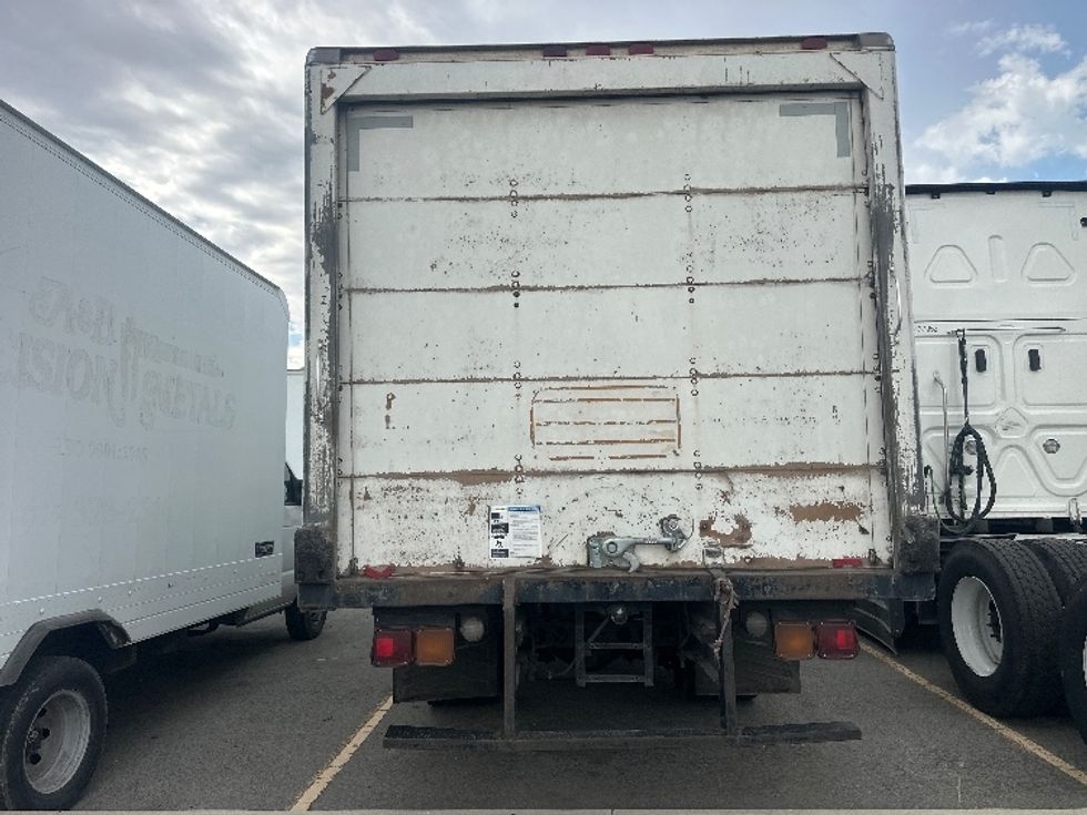 Medium Duty Box Truck-Light and Medium Duty Trucks-Mitsubishi-1995-FH100-Sparks-NV-311,351\n\t\tmiles-$ 8,250 - Image 7