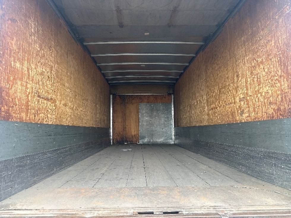 Medium Duty Box Truck-Light and Medium Duty Trucks-Mitsubishi-1995-FH100-Sparks-NV-311,351\n\t\tmiles-$ 8,250 - Image 8