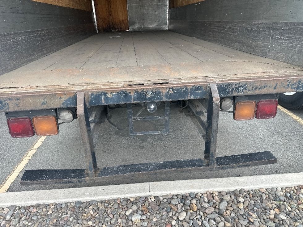 Medium Duty Box Truck-Light and Medium Duty Trucks-Mitsubishi-1995-FH100-Sparks-NV-311,351\n\t\tmiles-$ 8,250 - Image 9