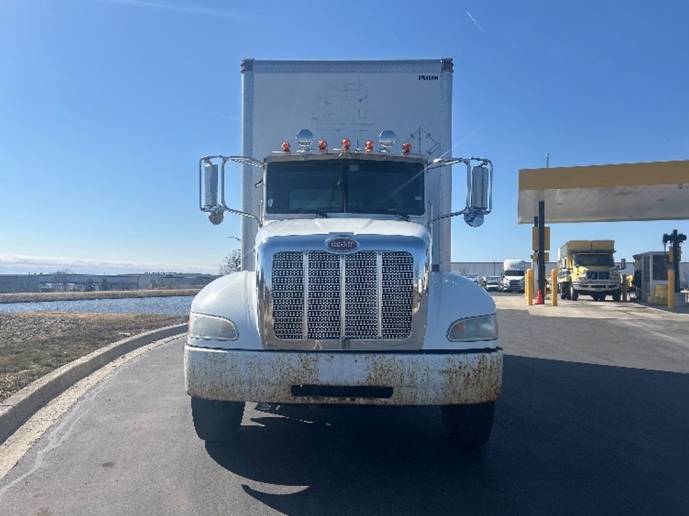 Medium Duty Box Truck-Light and Medium Duty Trucks-Peterbilt-2008-335-Windsor-WI-154,602\n\t\tmiles-$ 9,000 - Image 2