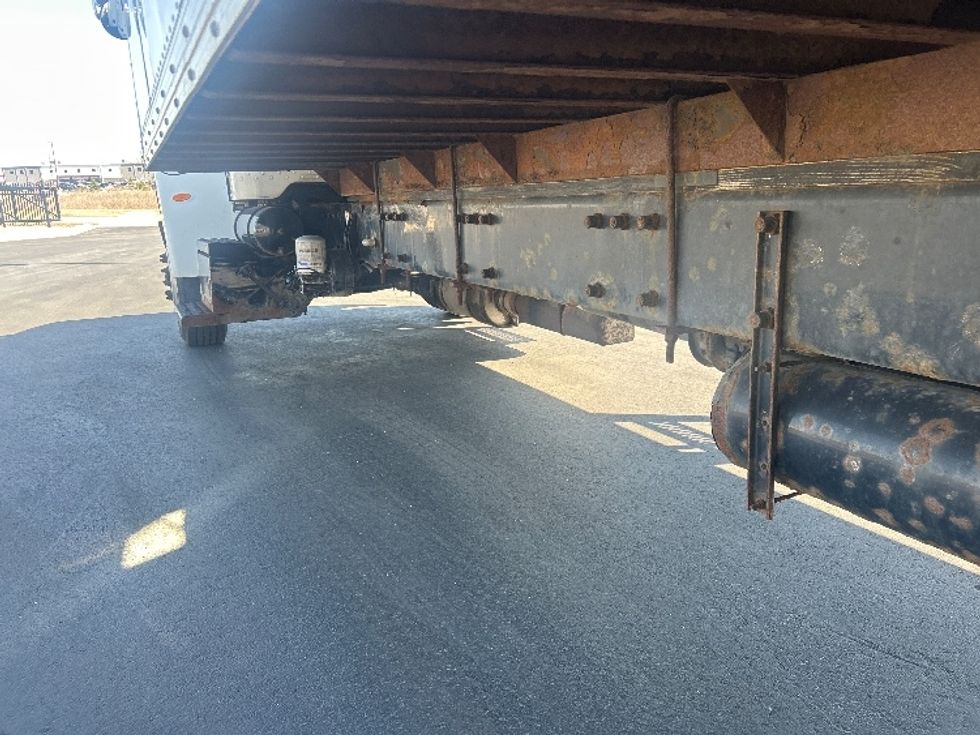 Medium Duty Box Truck-Light and Medium Duty Trucks-Peterbilt-2008-335-Windsor-WI-154,602\n\t\tmiles-$ 9,000 - Image 5