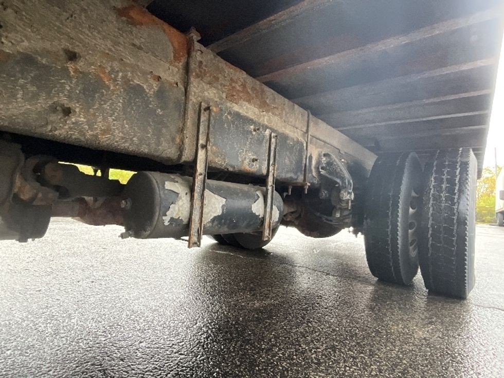 Medium Duty Box Truck-Light and Medium Duty Trucks-Peterbilt-2015-337-London-ON-736,528\n\t\tkm-$ 11,750 - Image 5