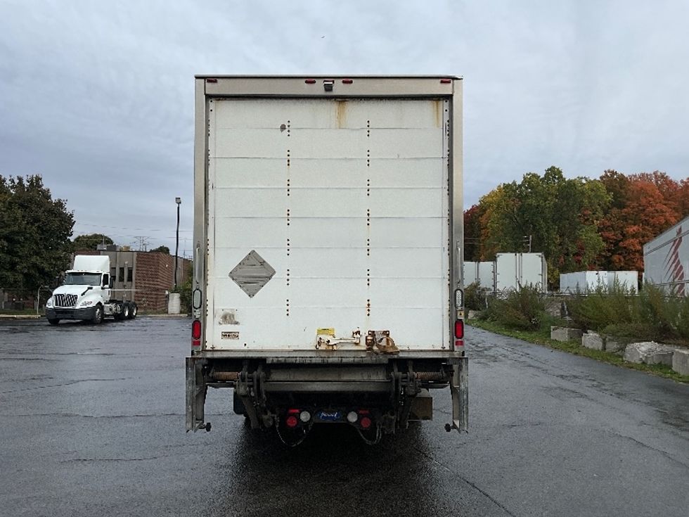 Medium Duty Box Truck-Light and Medium Duty Trucks-Peterbilt-2015-337-London-ON-736,528\n\t\tkm-$ 11,750 - Image 7