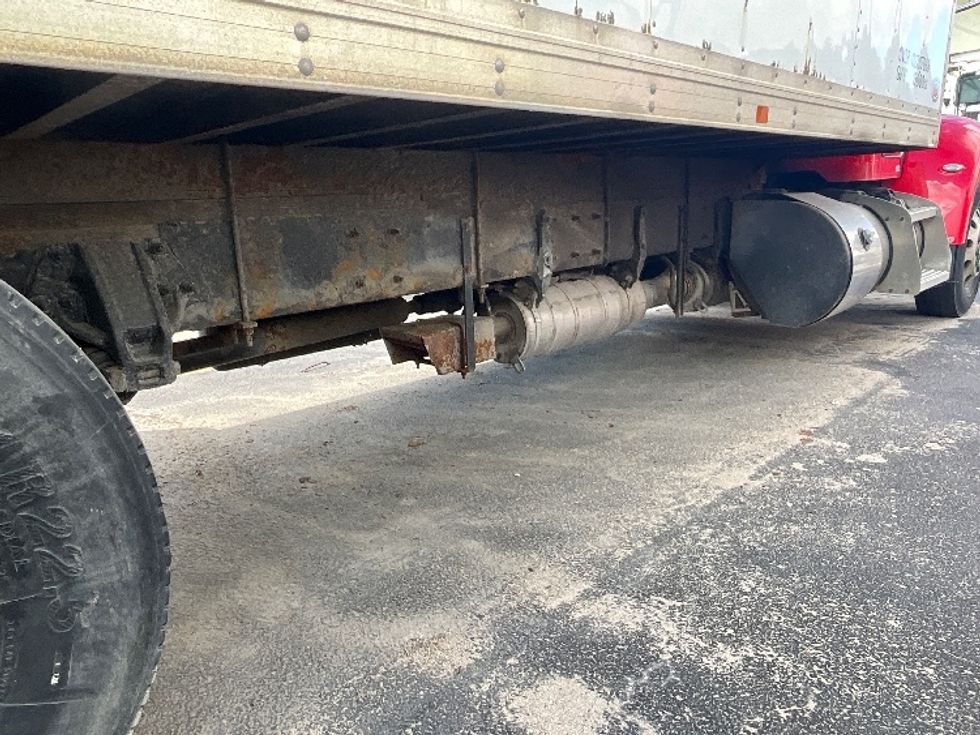 Medium Duty Box Truck-Light and Medium Duty Trucks-Peterbilt-2016-337-London-ON-720,104\n\t\tkm-$ 10,500 - Image 10