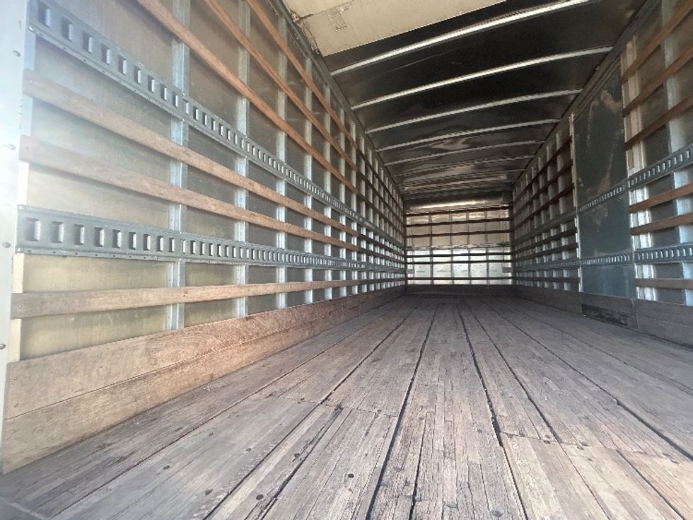 Medium Duty Box Truck-Light and Medium Duty Trucks-Peterbilt-2017-220-Round Rock-TX-209,115\n\t\tmiles-$ 34,000 - Image 10