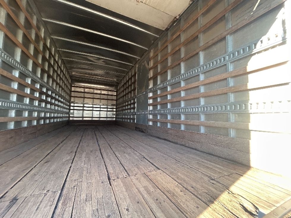 Medium Duty Box Truck-Light and Medium Duty Trucks-Peterbilt-2017-220-Round Rock-TX-209,115\n\t\tmiles-$ 34,000 - Image 11