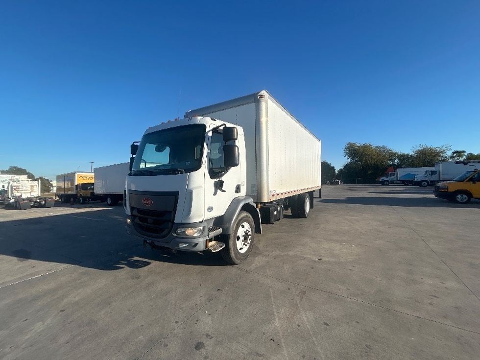 Medium Duty Box Truck-Light and Medium Duty Trucks-Peterbilt-2017-220-Round Rock-TX-209,115\n\t\tmiles-$ 34,000 - Image 3