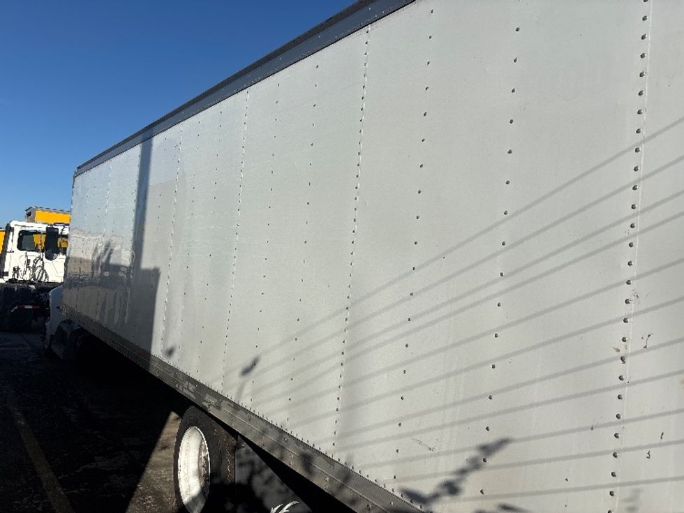 Medium Duty Box Truck-Light and Medium Duty Trucks-Peterbilt-2022-337-Houston-TX-225,750\n\t\tmiles-$ 16,000 - Image 5