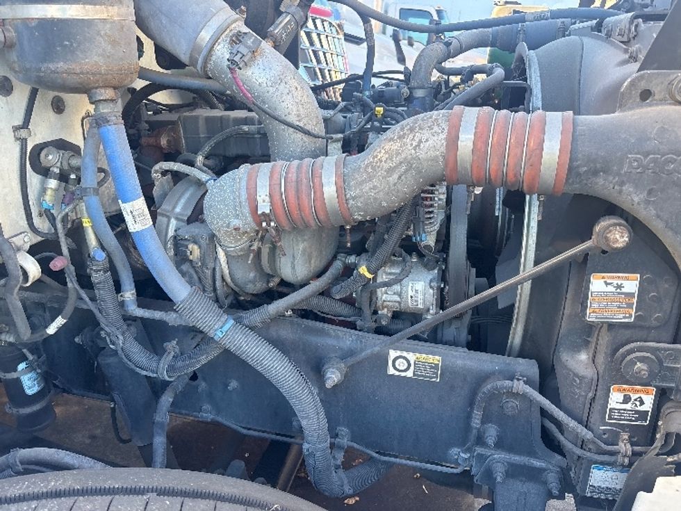 Medium Duty Box Truck-Light and Medium Duty Trucks-Peterbilt-2022-337-Houston-TX-226,548\n\t\tmiles-$ 16,000 - Image 17