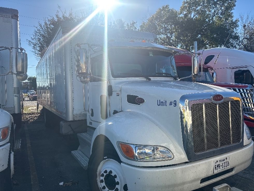Medium Duty Box Truck-Light and Medium Duty Trucks-Peterbilt-2022-337-Houston-TX-226,548\n\t\tmiles-$ 16,000 - Image 2