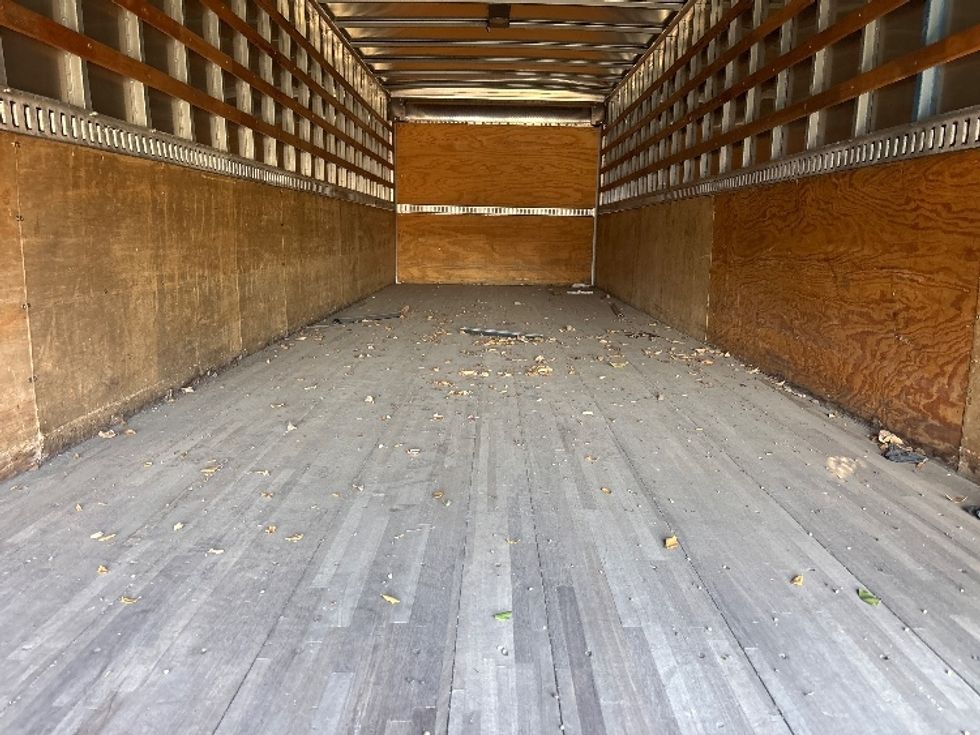 Medium Duty Box Truck-Light and Medium Duty Trucks-Peterbilt-2022-337-Houston-TX-226,548\n\t\tmiles-$ 16,000 - Image 5