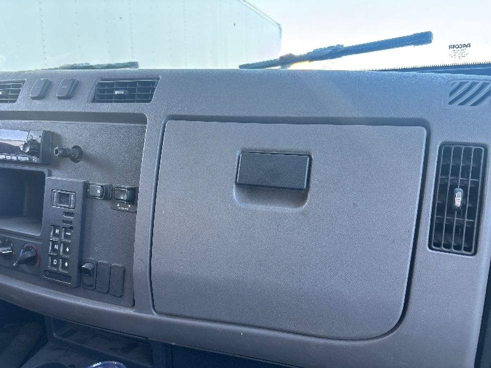 Medium Duty Box Truck-Light and Medium Duty Trucks-Peterbilt-2022-337-Houston-TX-234,060\n\t\tmiles-$ 15,000 - Image 14