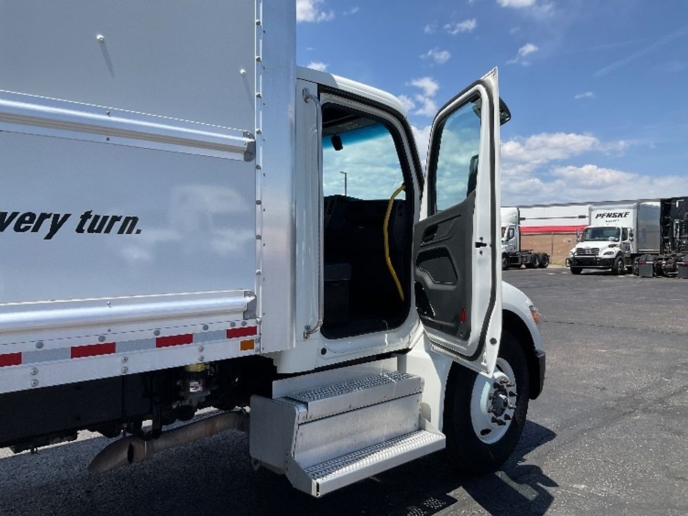 Medium Duty Box Truck-Light and Medium Duty Trucks-Peterbilt-2024-536-Aurora-CO-240,913\n\t\tmiles-$ 61,000 - Image 20