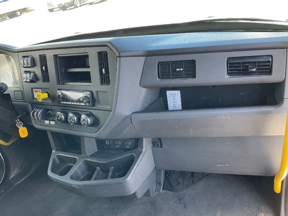 Medium Duty Box Truck-Light and Medium Duty Trucks-Peterbilt-2024-536-Aurora-CO-240,913\n\t\tmiles-$ 61,000 - Image 21